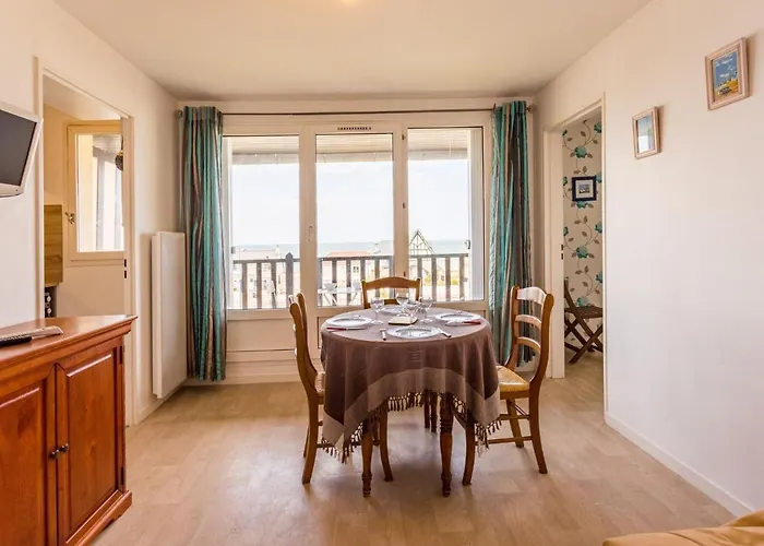 アパート Les Colombieres-9 By Interhome